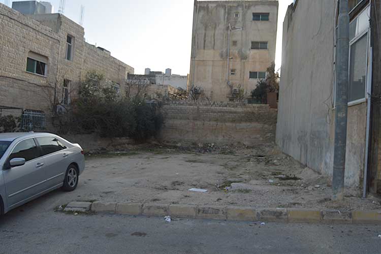 ارض 313 م للبيع في ابو نصير قرب شارع الاردن 