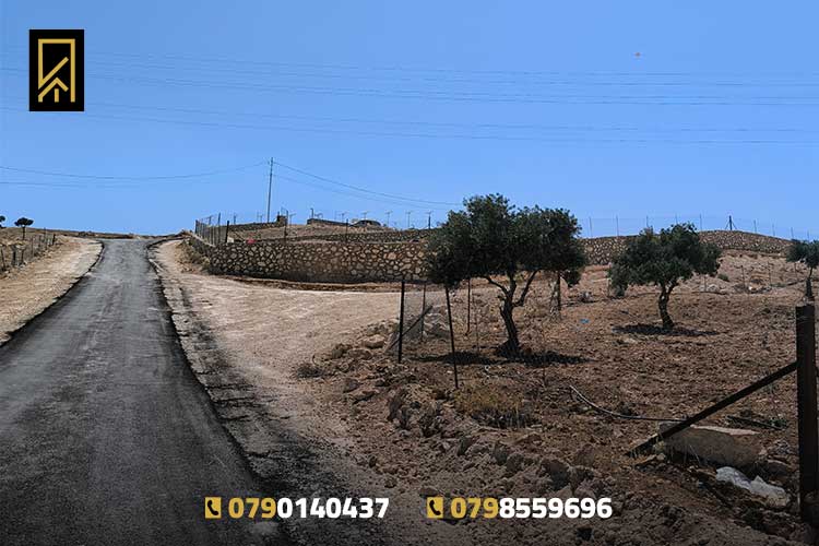 أرض 793 م للبيع في أم رمانة حوض المعمر على شارعين