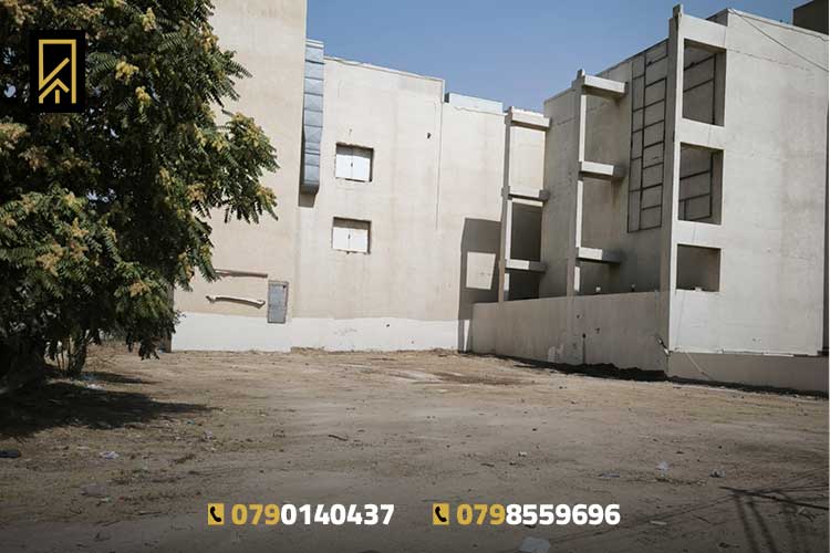 أرض 840 م تجاري للبيع في ابو نصير صهي الفقير بجانب صحارة مول