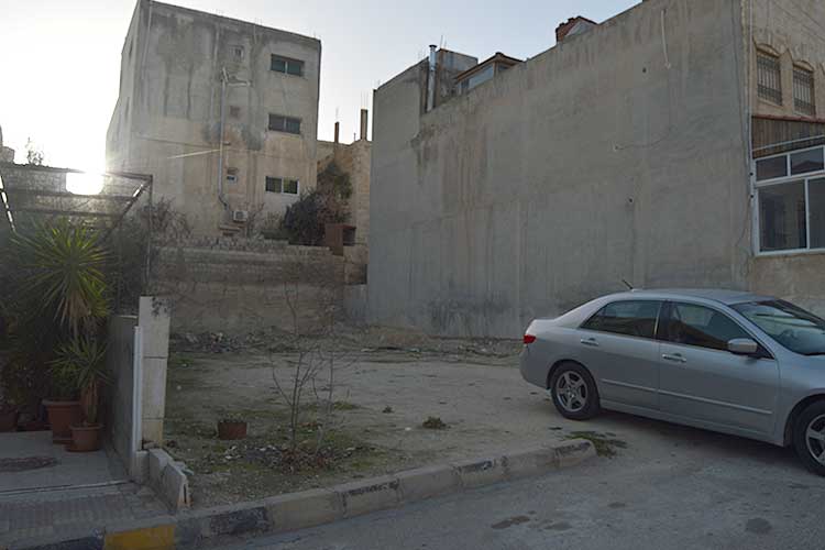 ارض 313 م للبيع في ابو نصير قرب شارع الاردن 