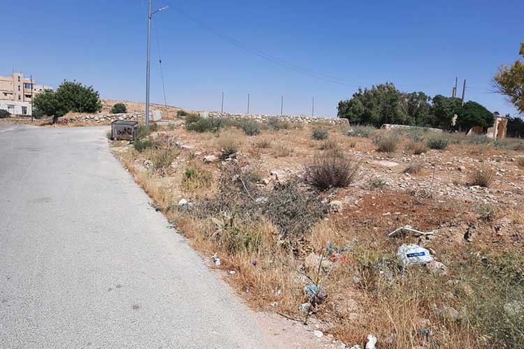 قطعتي أرض ( 332 م - 336 م)  للبيع في رجم الشوف 