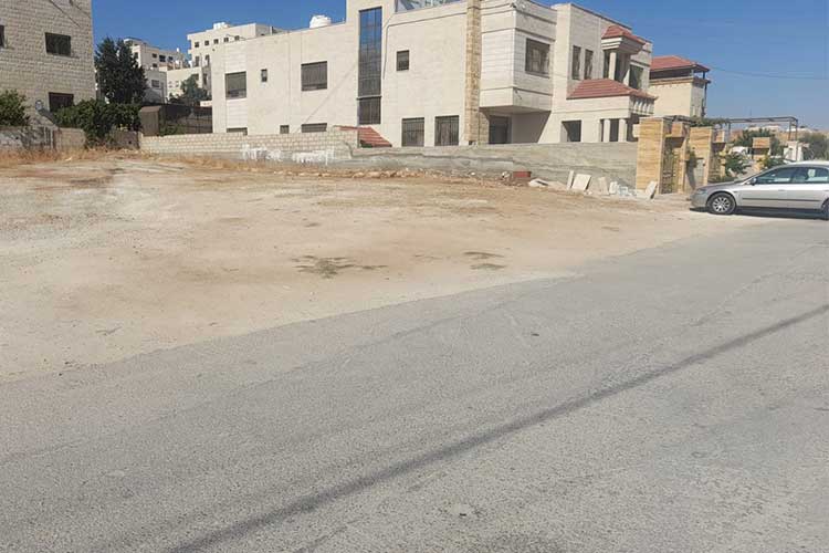 أرض 713 م للبيع  في شفابدران تلعة نمر بالقرب من امانة عمان 