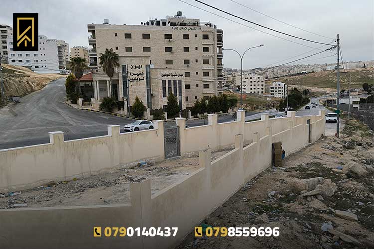 أرض 228 م للبيع في ياجوز مقابل ديوان أبو سويلم  على الشارع الرئيسي (استثمارية)