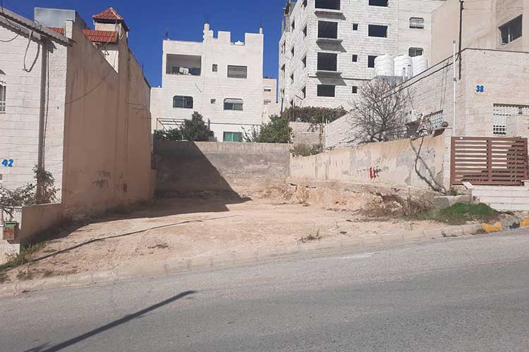 أرض 313 م للبيع في  أبونصير  خلف مطعم  كنتاكي