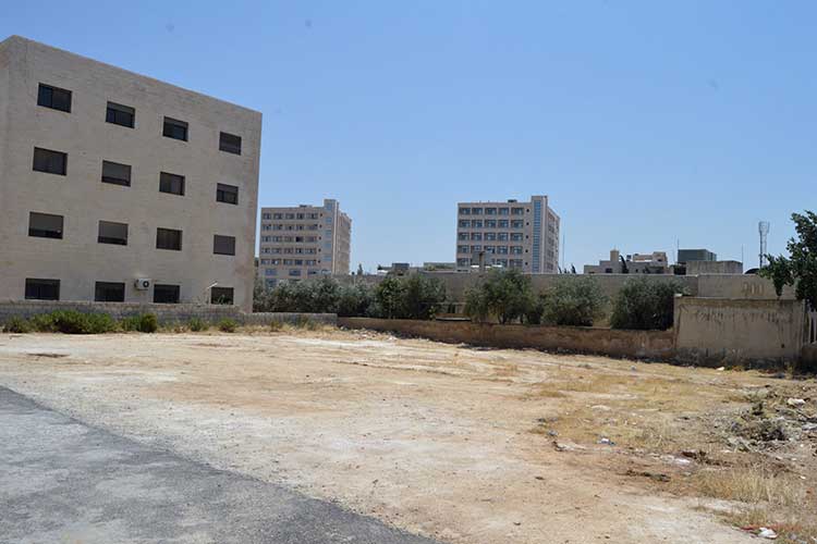 ارض 860 م للبيع في شفابدران خلف مطعم  الكلحة 