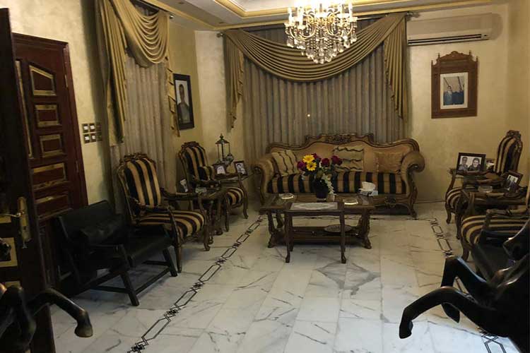 فيلا 425 م للبيع في ابو نصير قرب الدفاع المدني