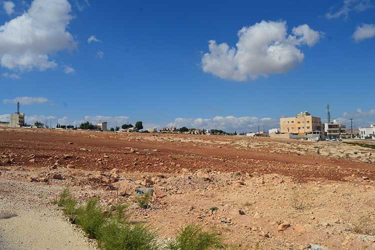 أرض 770 م للبيع في شفابدران المقرن على شارعين 