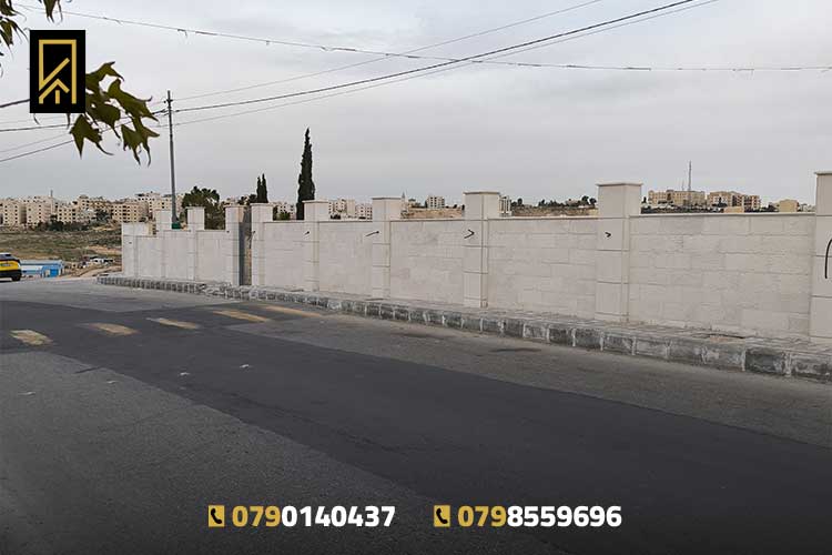 أرض 228 م للبيع في ياجوز مقابل ديوان أبو سويلم  على الشارع الرئيسي (استثمارية)