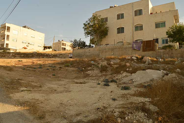ارض 500 م للبيع في ابونصير مطلة ومستوية