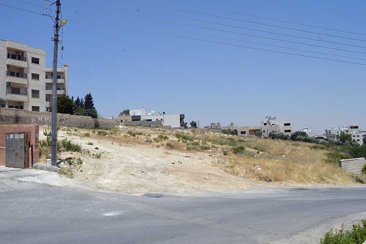 ارض 4000م  للبيع في شفابدران قرب مسجد الشهيد