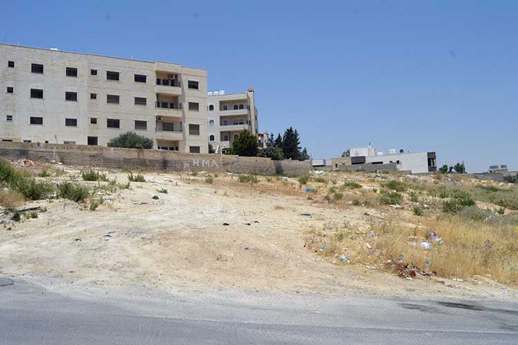 ارض 4000م  للبيع في شفابدران قرب مسجد الشهيد