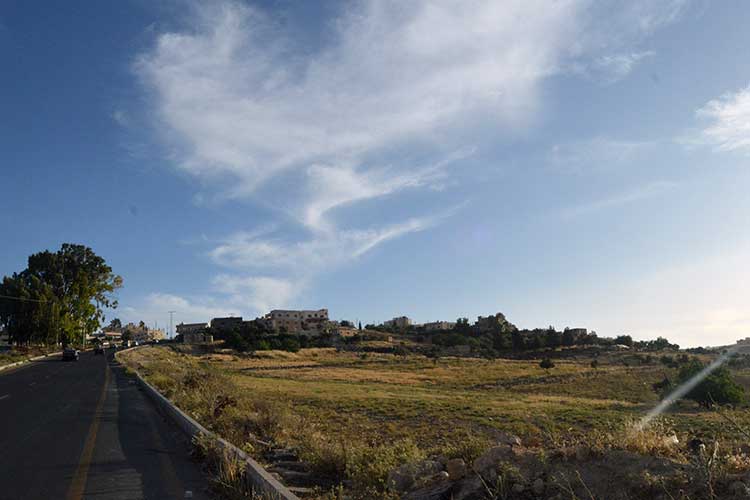 قطعة أرض 1500 م للبيع في شفابدران ام العروق على الشارع الرئيسي