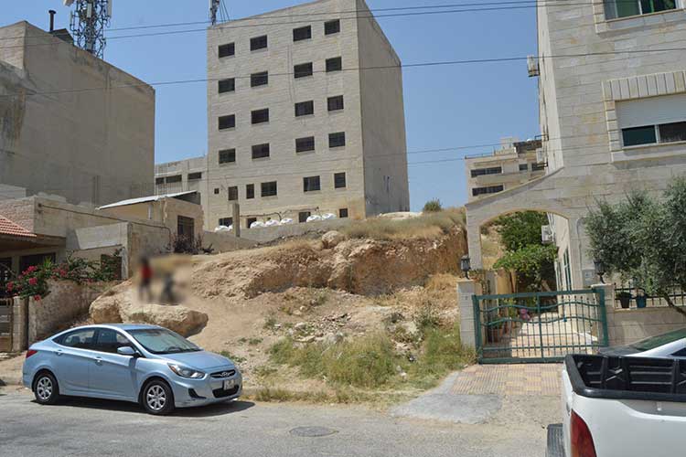 قطعة أرض 313 م للبيع في ابونصير موقع مرتفع 