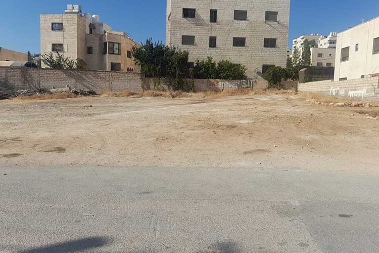 أرض 713 م للبيع  في شفابدران تلعة نمر بالقرب من امانة عمان 